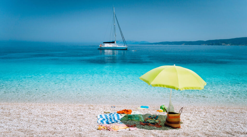 Family summer vacation trip recreation retreat concept. Enjoying and relaxing time get away, unforgettable experiences to recharge on amazing beach